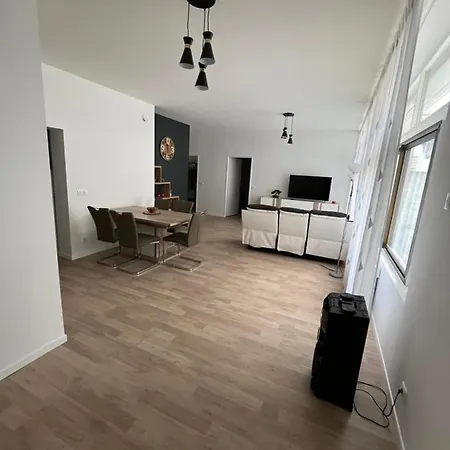 Appartement T4 140 M2 Spacieux Et Calme Pour 8 Personnes Luz-Saint-Sauveur Exterior photo