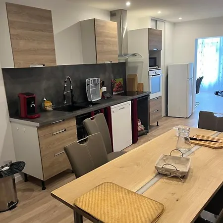 Appartement T4 140 M2 Spacieux Et Calme Pour 8 Personnes Luz-Saint-Sauveur Exterior photo