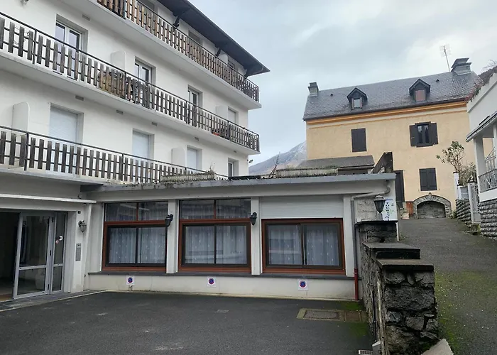 Appartement T4 140 M2 Spacieux Et Calme Pour 8 Personnes